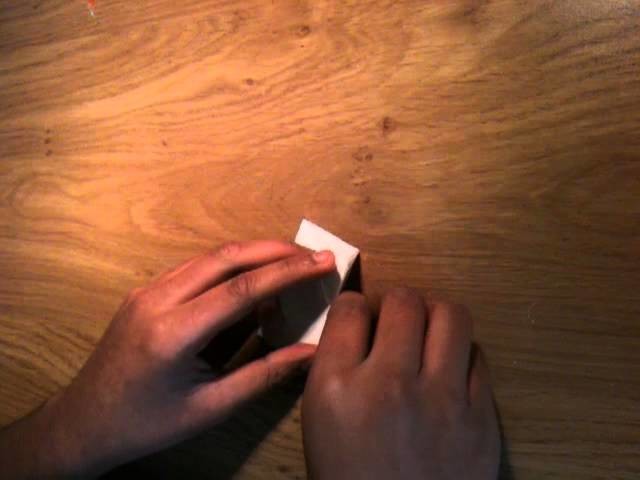 Faire un coeur en origami - Pliage en papier coeur