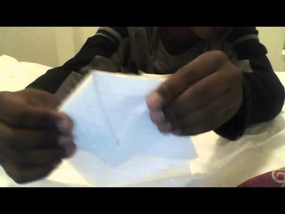 Origami  avion    en  papier    pour  enfant  ou  pour  adulte