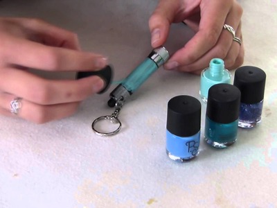 DIY - Décorer mini lampe de poche, clé, ciseaux, pince à épilé