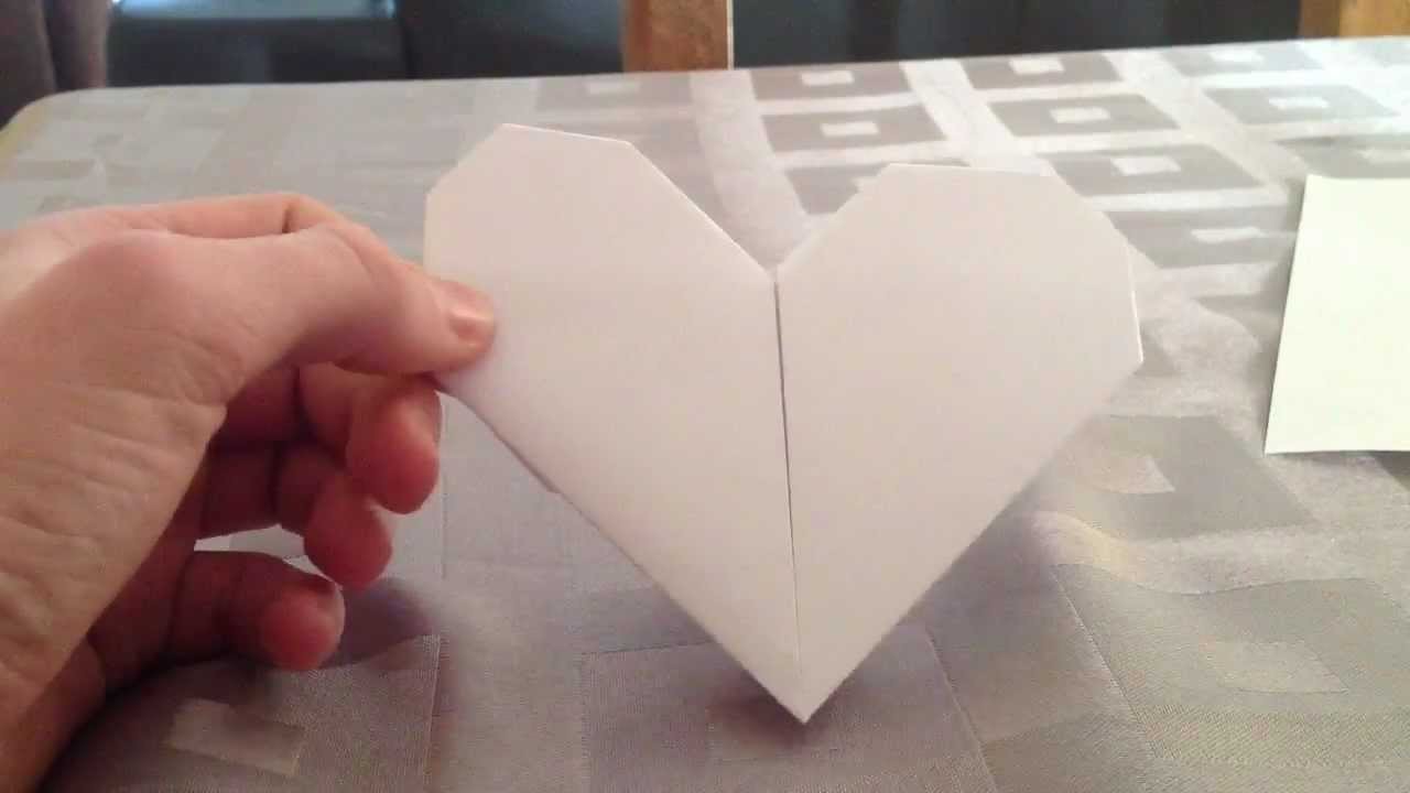 Faire un coeur en origami - Coeur en papier