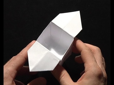Origami pliage papier boite ailée