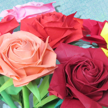 Rose d'origami en papier, meilleur cadeau et décoration