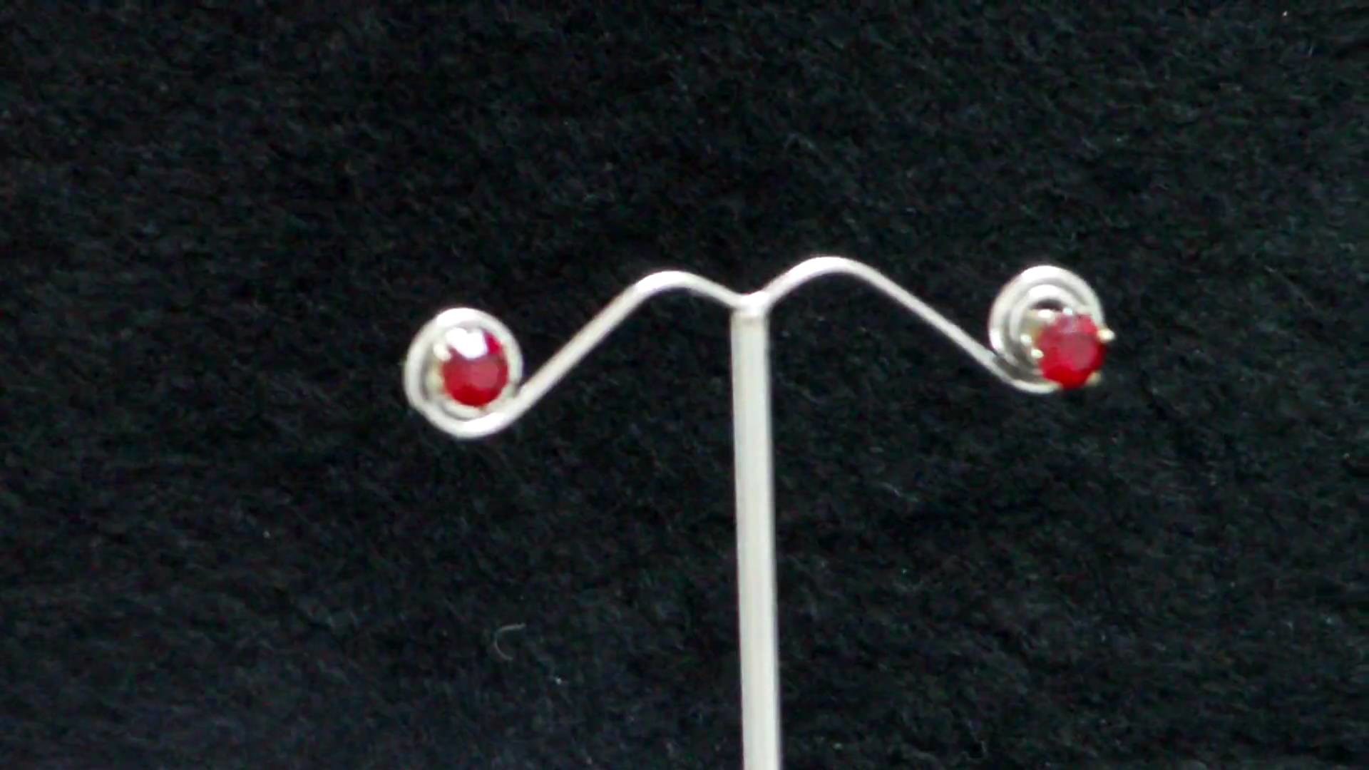 Boucles d'oreilles SOLITAIRE ROUGE - myperla.com