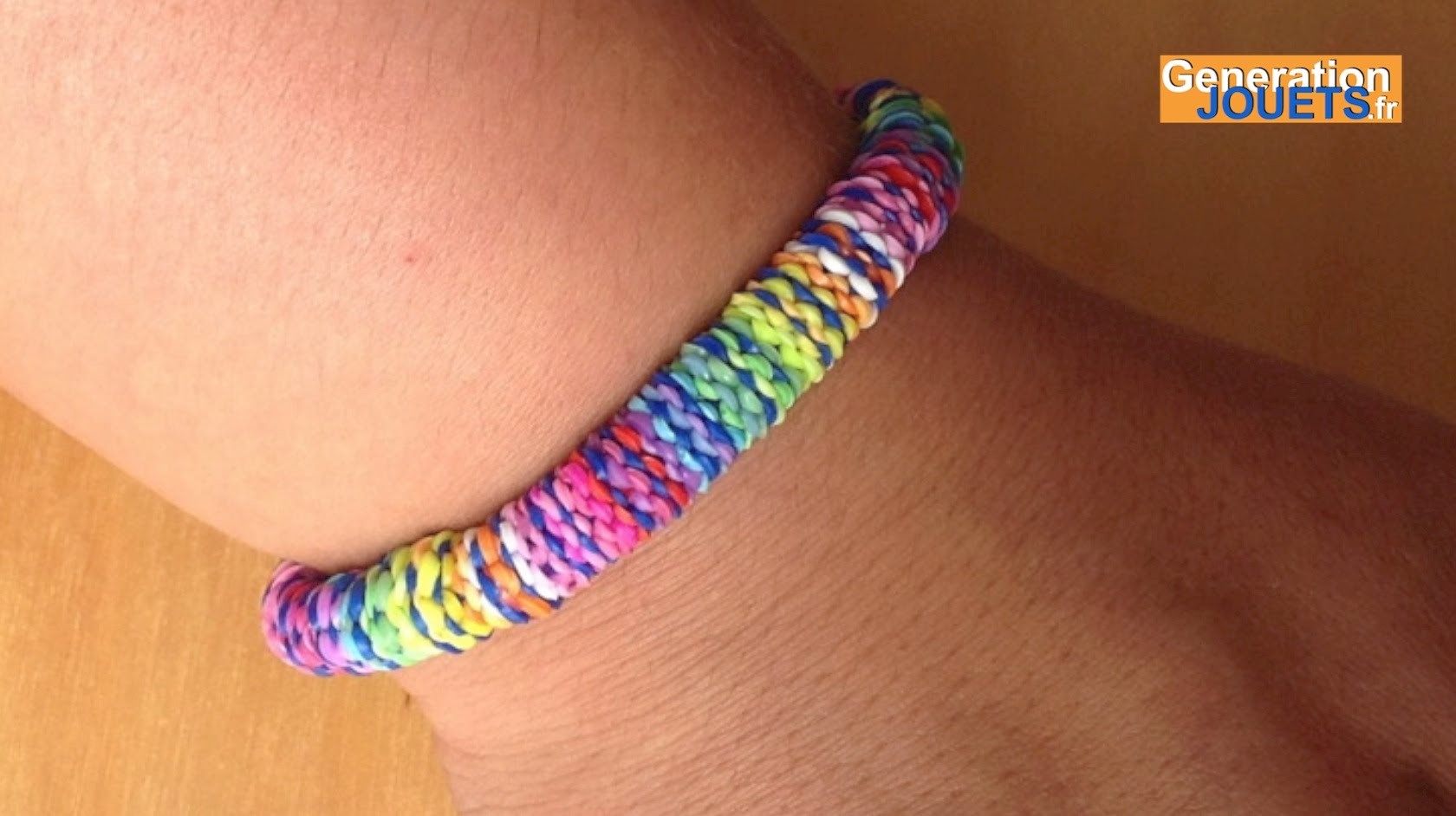 Créer un bracelet en élastiques hexafish inversé Rainbow Loom Monster Tail