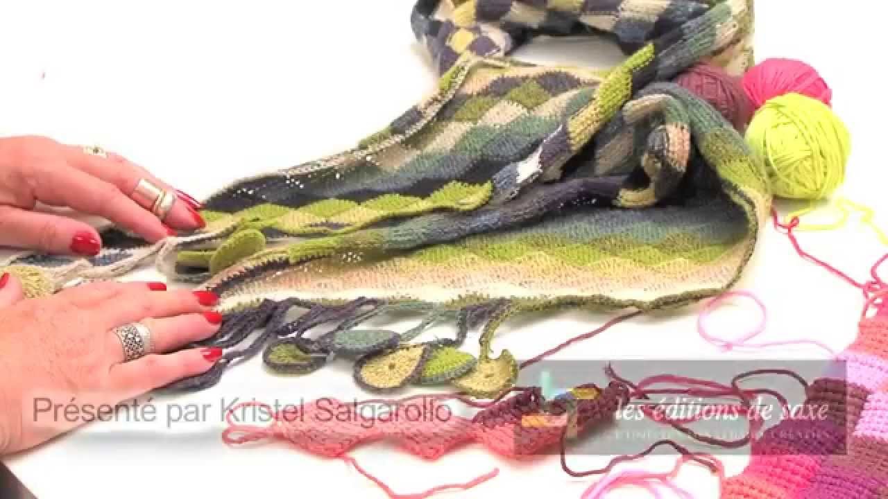 Crochet tunisien : assembler des lignes de carrés de 2 couleurs - L'atelier Edisaxe