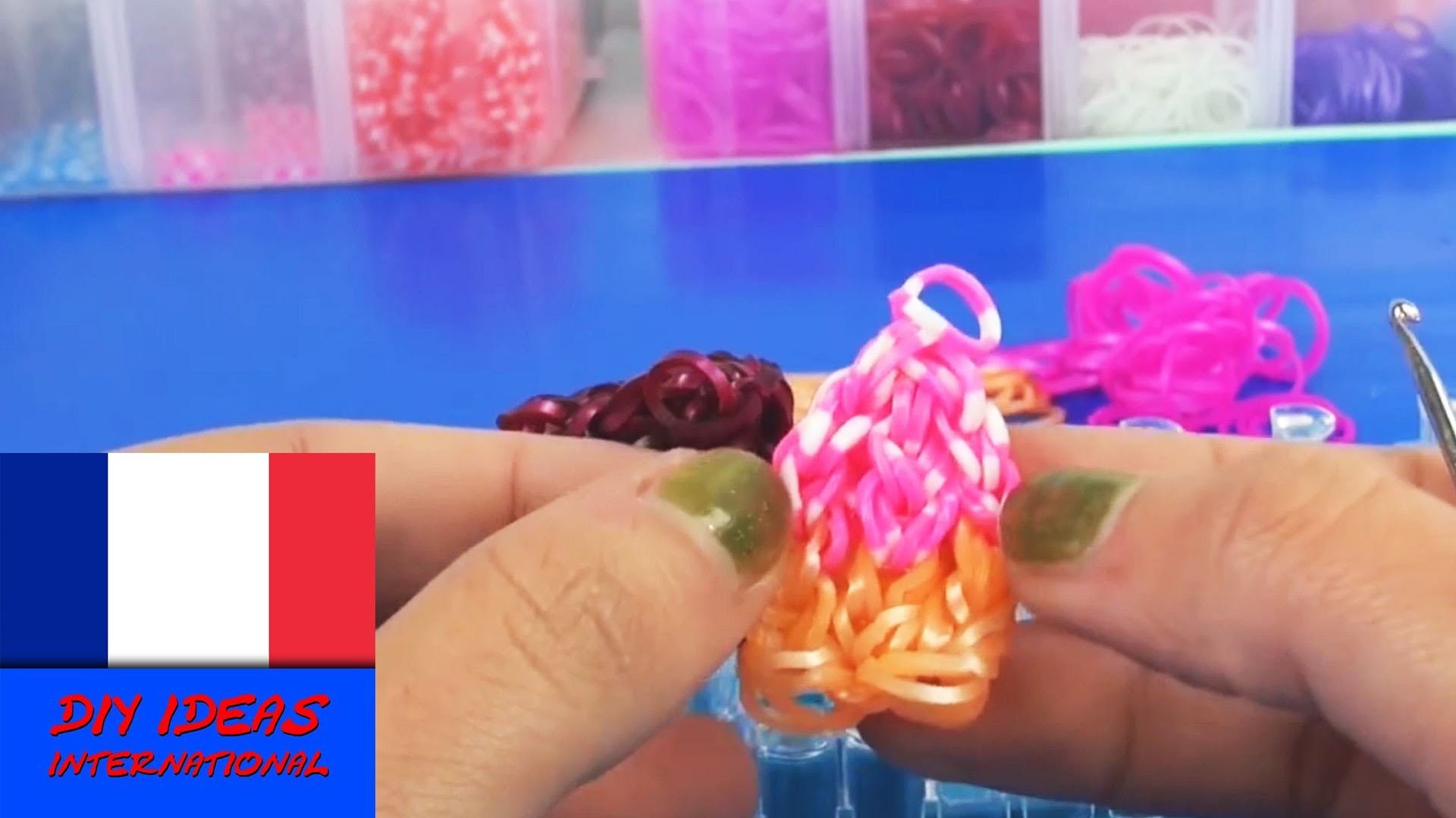 Tutoriel pour pendentif cupcake en crazy looms Rainbow loom à faire soi même français