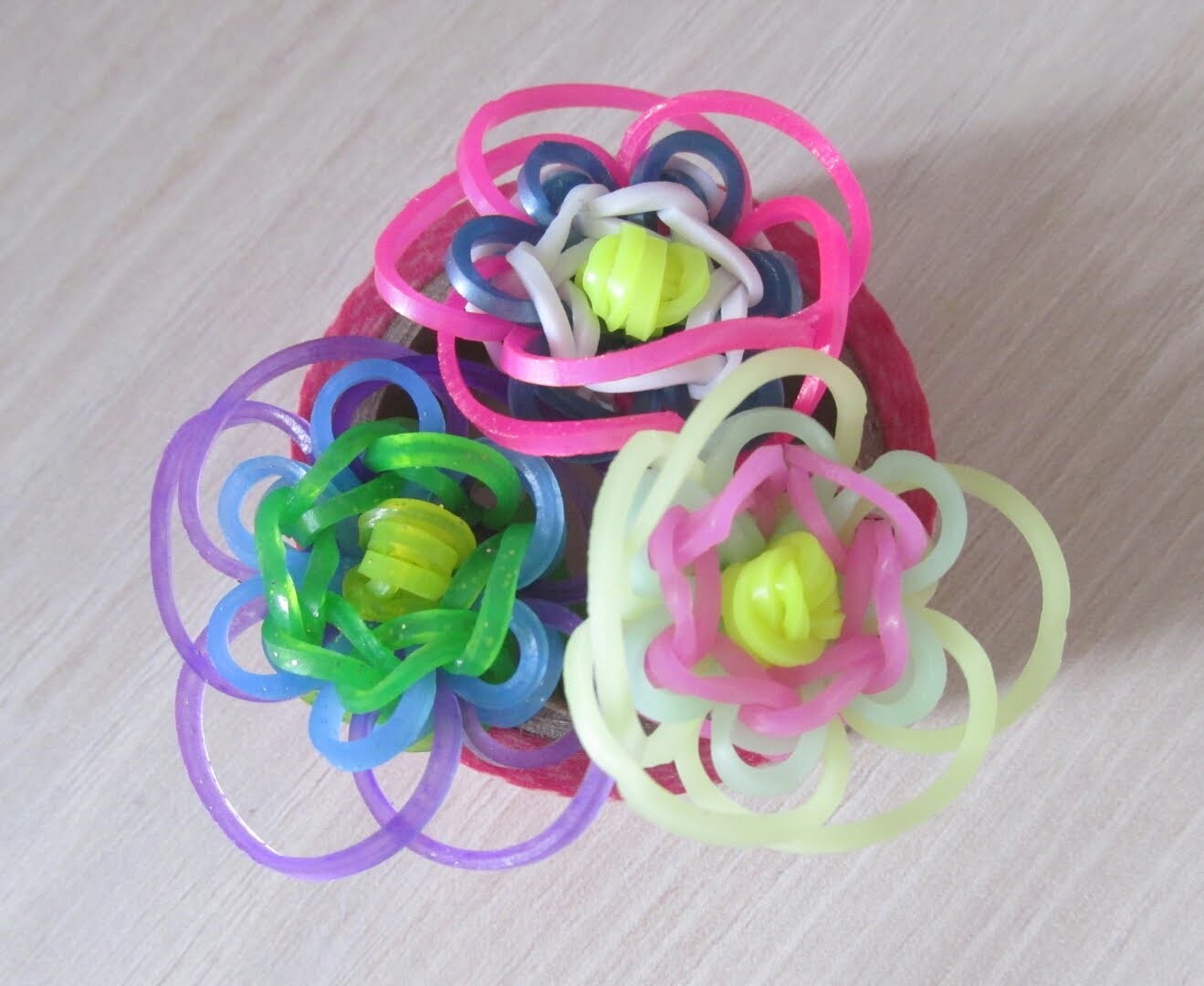 [TUTO] fleur en rainbow loom n°2