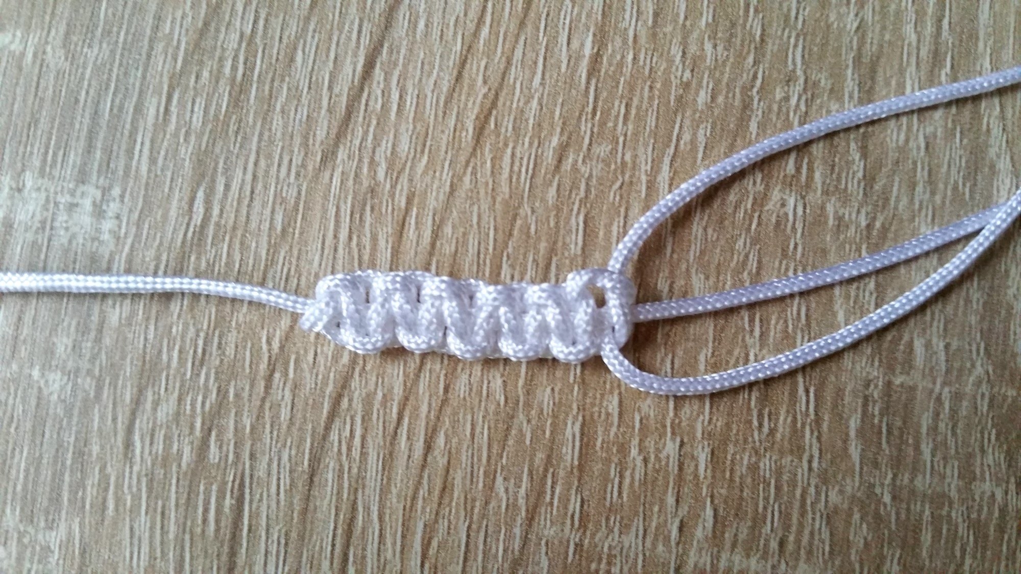 DIY : Apprendre le Noeud bracelet Macramé