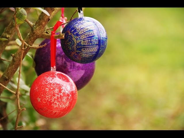 DIY # Boules de Noël pailletées