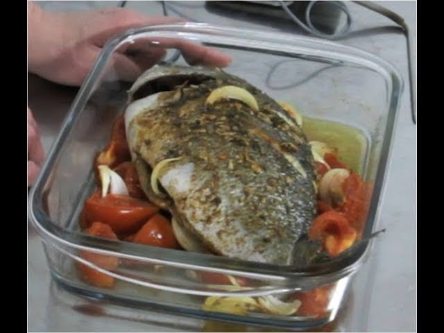 Technique de cuisine : cuire un poisson au four