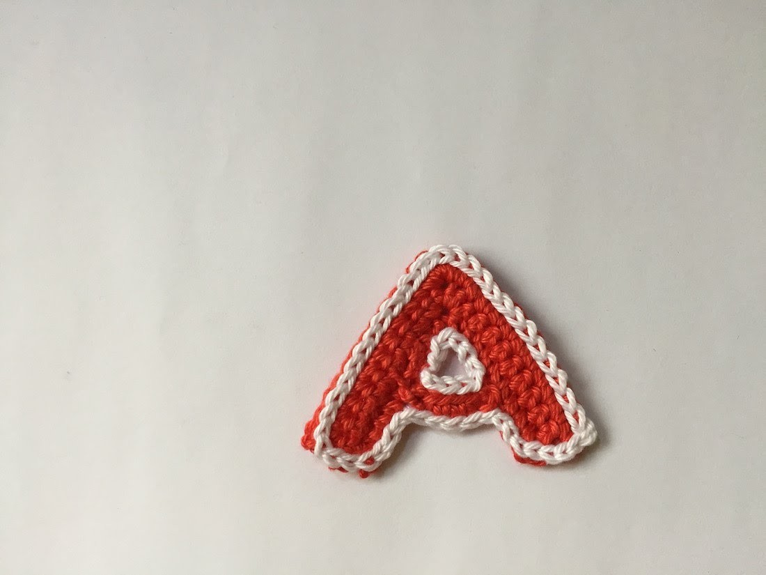 Tuto lettre A au crochet spécial gaucher