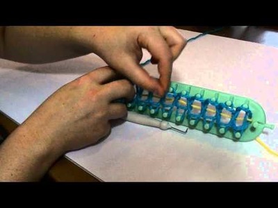 Comment faire une echarpe au  tricotin long double niveau debutant.