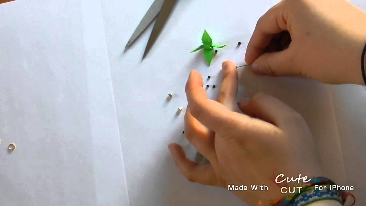 Faire des boucles d'oreille en origami