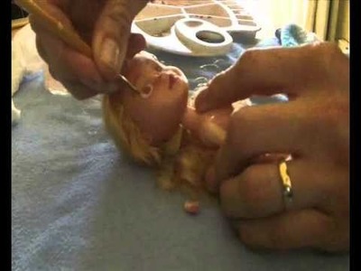 Tutoriel repeindre visage d'une poupée -Change your doll - francais