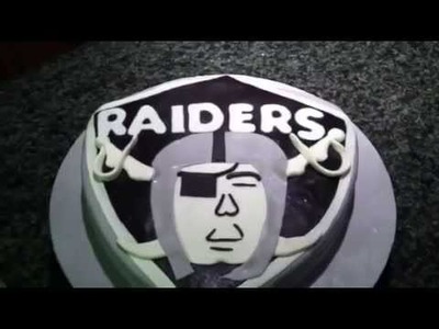 Raiders fondant cake
