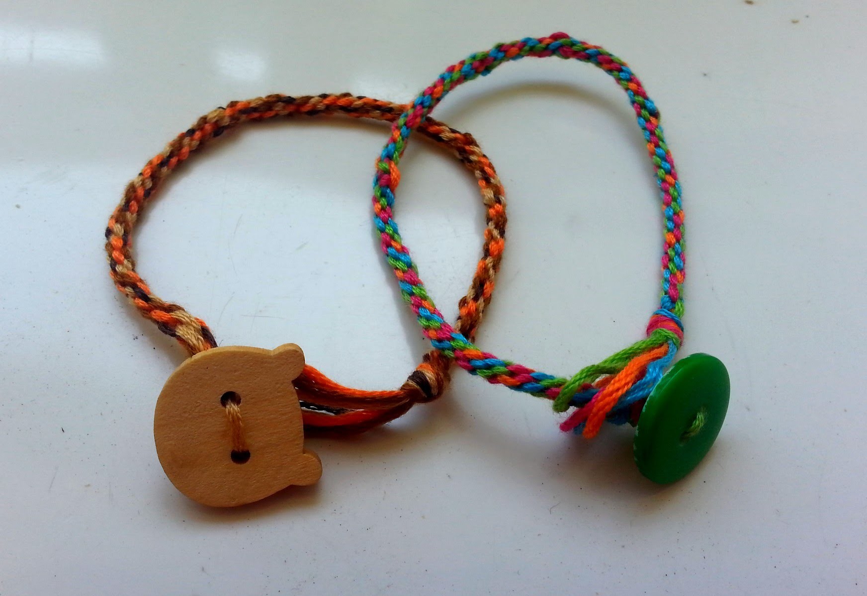 DIY :  Bracelet Brésilien style Kumihimo. Bracelet de l'amitié