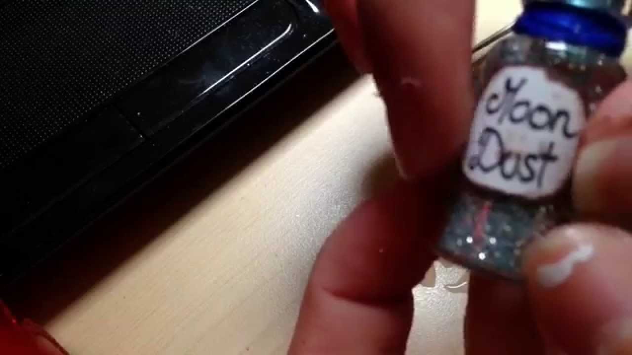 DIY-Miniature Bottle Charm: Moon Dust| Bouteille en miniature: Poussière de La Lune