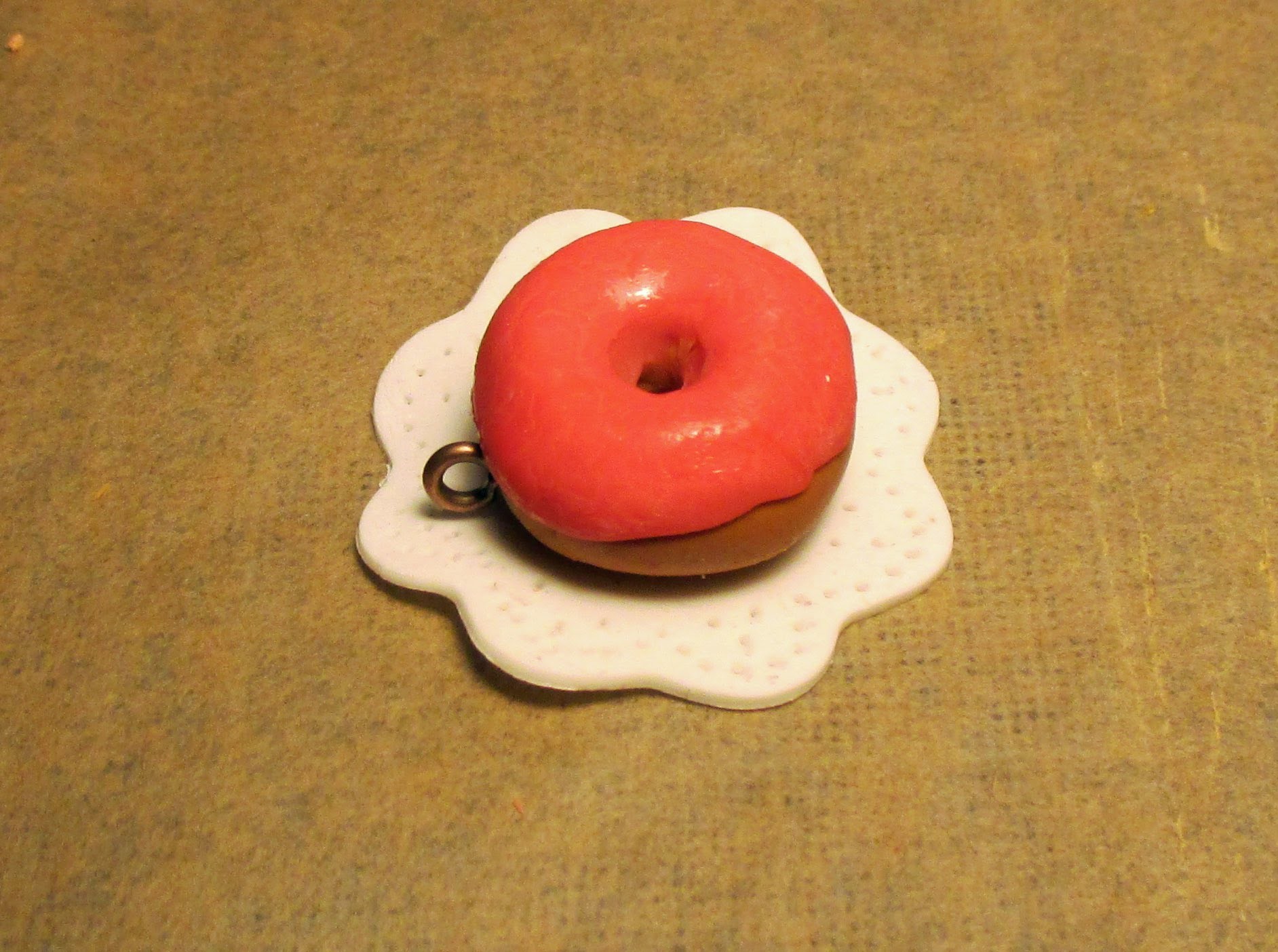 Tuto: Donuts en pâte polymère. Tutorial polymer clay Doughnut
