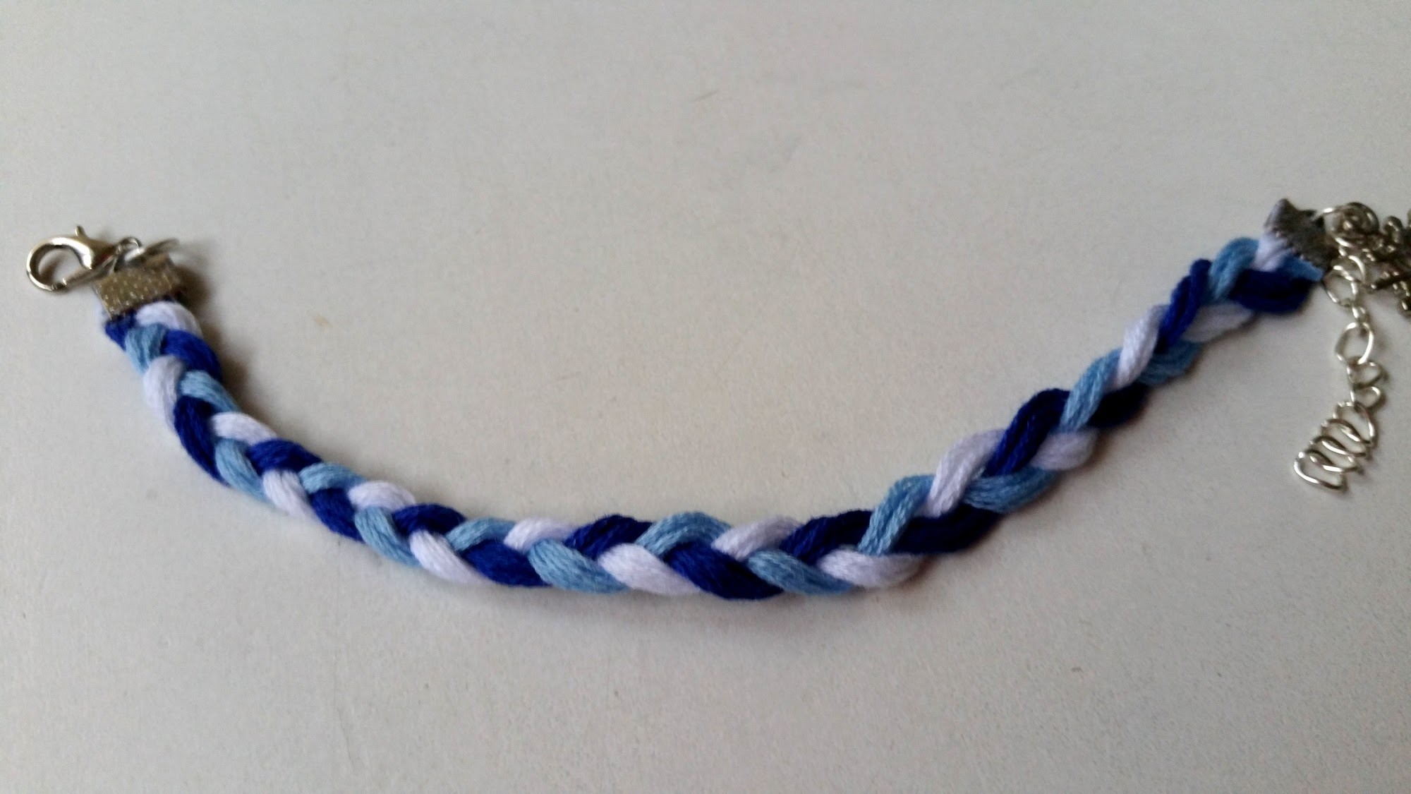 DIY : Bracelet Brésilien TRESSE. Facile.