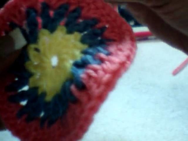 Granny circular a crochet (ZURDO)