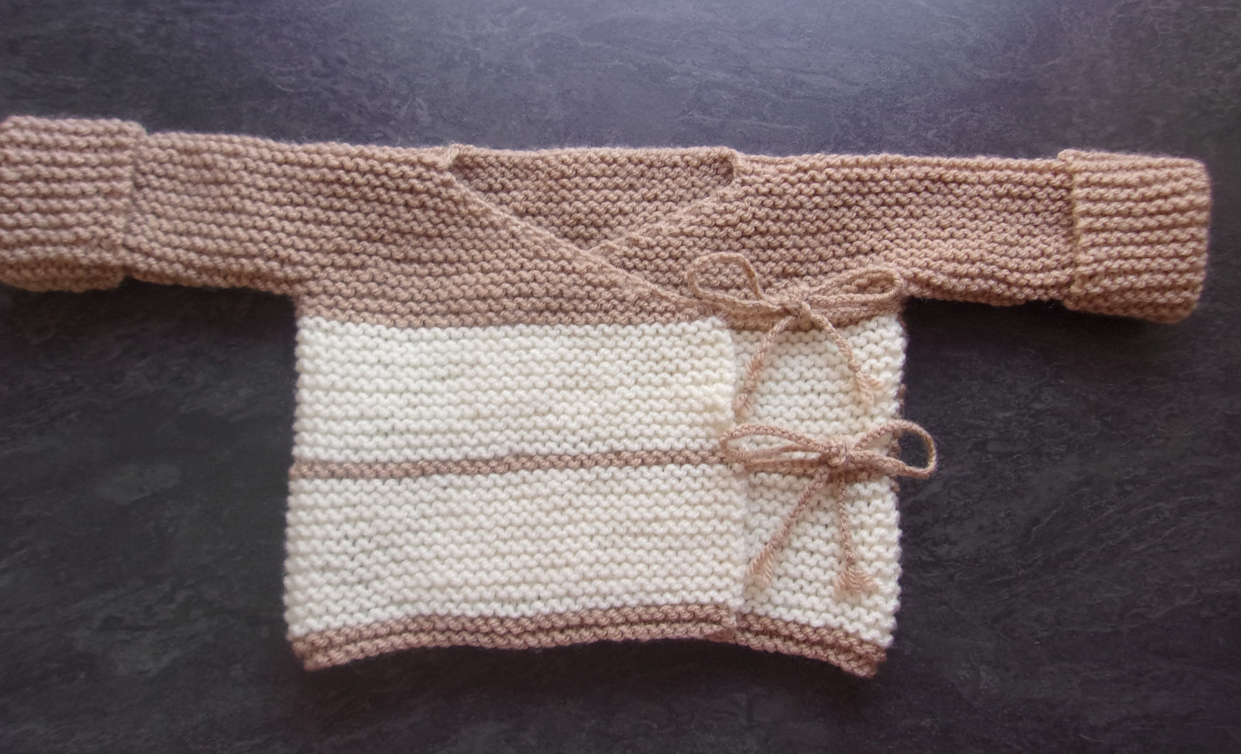 Brassiére 0.3 mois au tricot