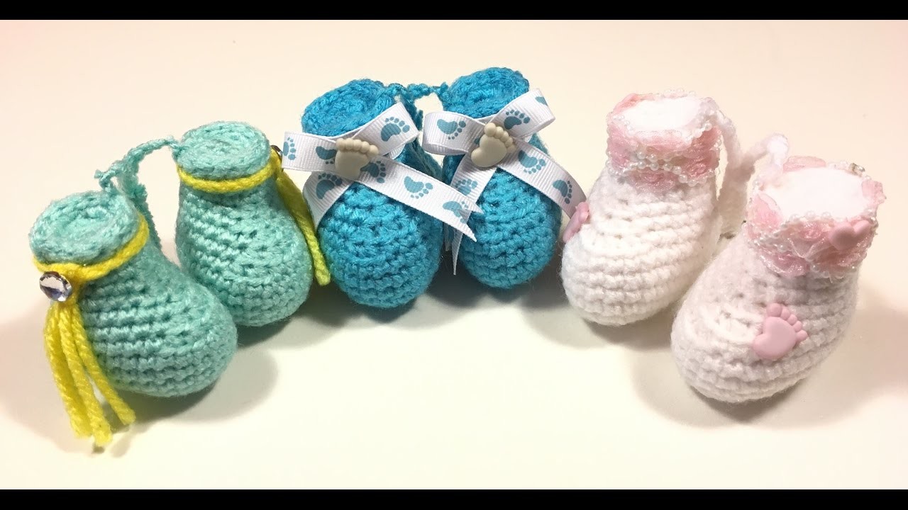 Zapatitos a crochet para llavero.crochet baby bootie keychain