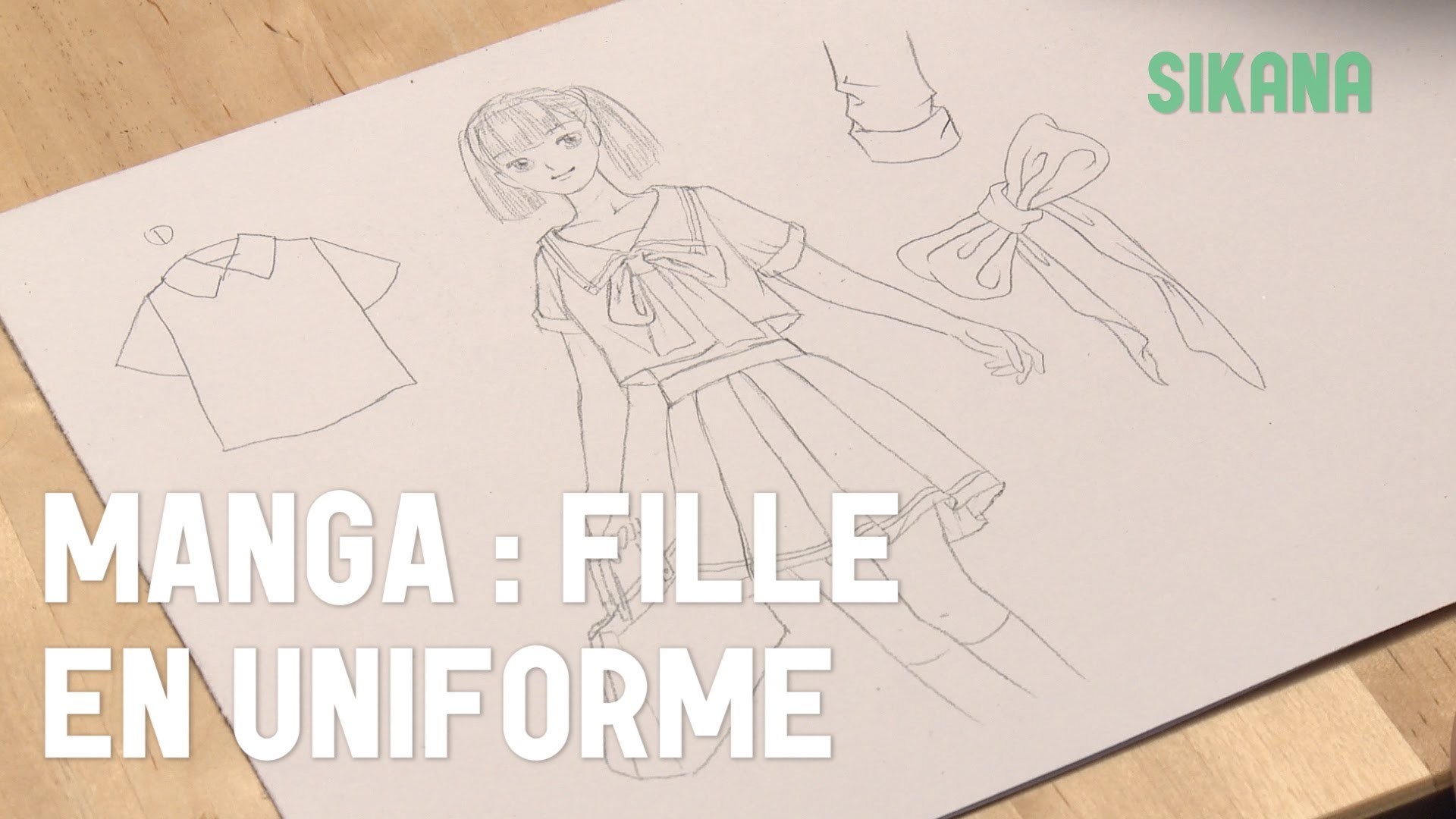 Fille En Uniforme Scolaire