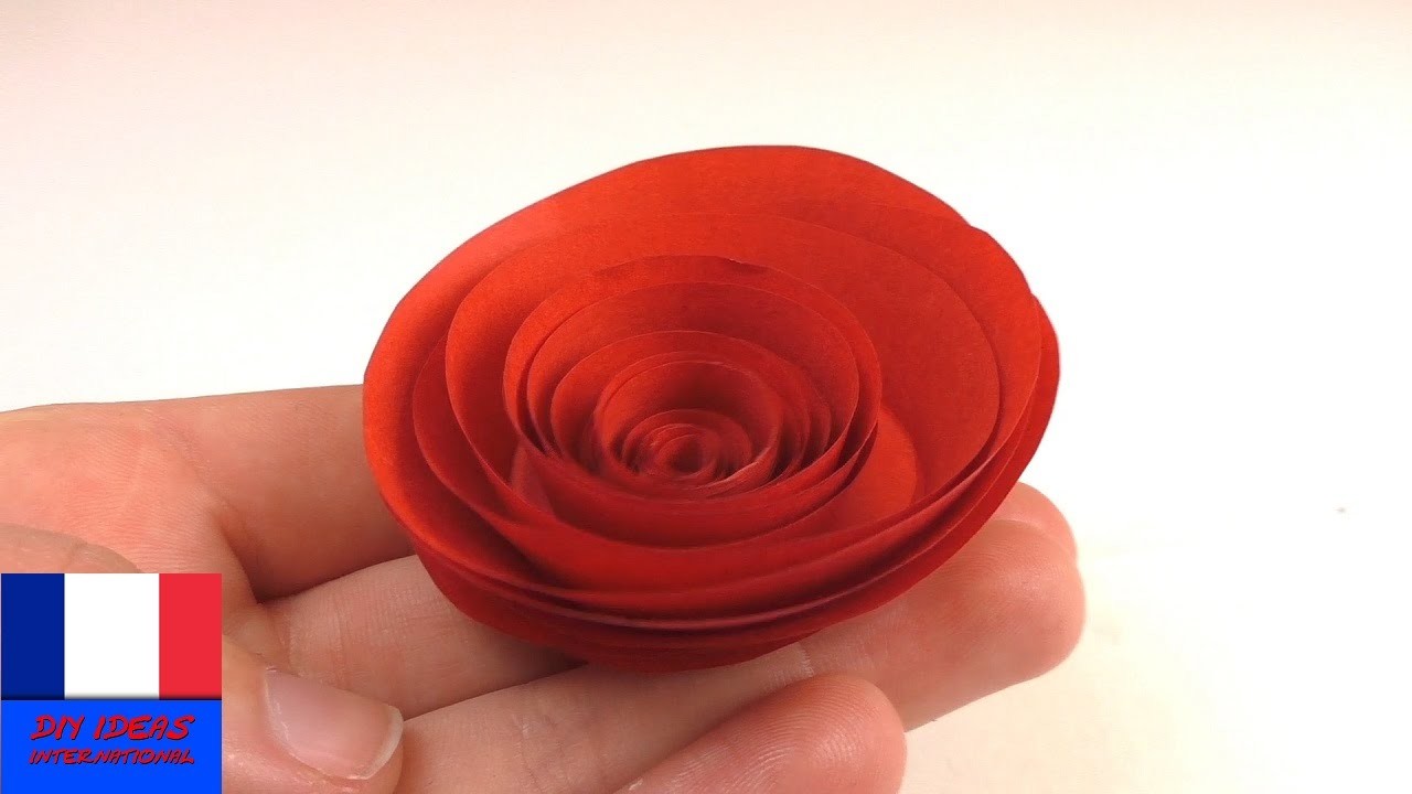 Bricoler une rose rouge en papier | Rose en papier simple et rapide à faire pour la Saint-Valentin