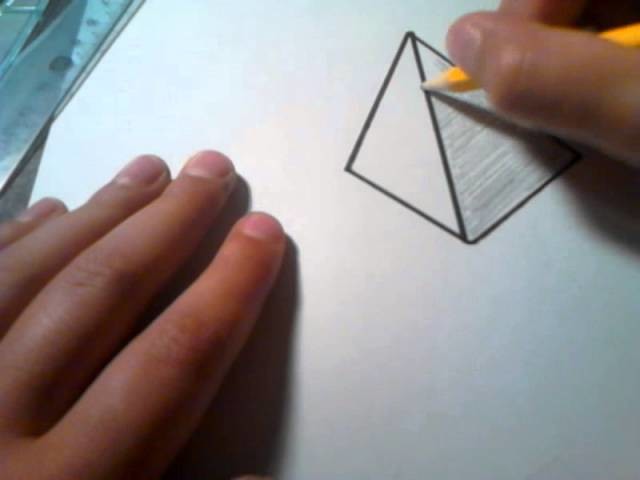 Comment dessiner une pyramide 3d
