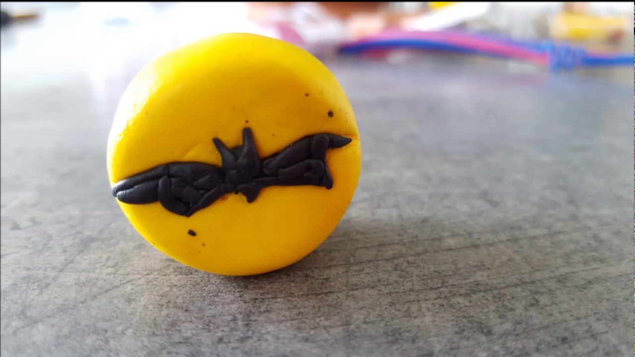 Batman's cake Fimo tutorial\Le gateau de Batman tuto fimo(Stop motion)