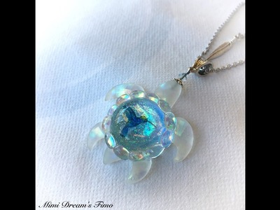 Collier tortue de mer en résine effet opale avec son Colibri - Resin jewelry