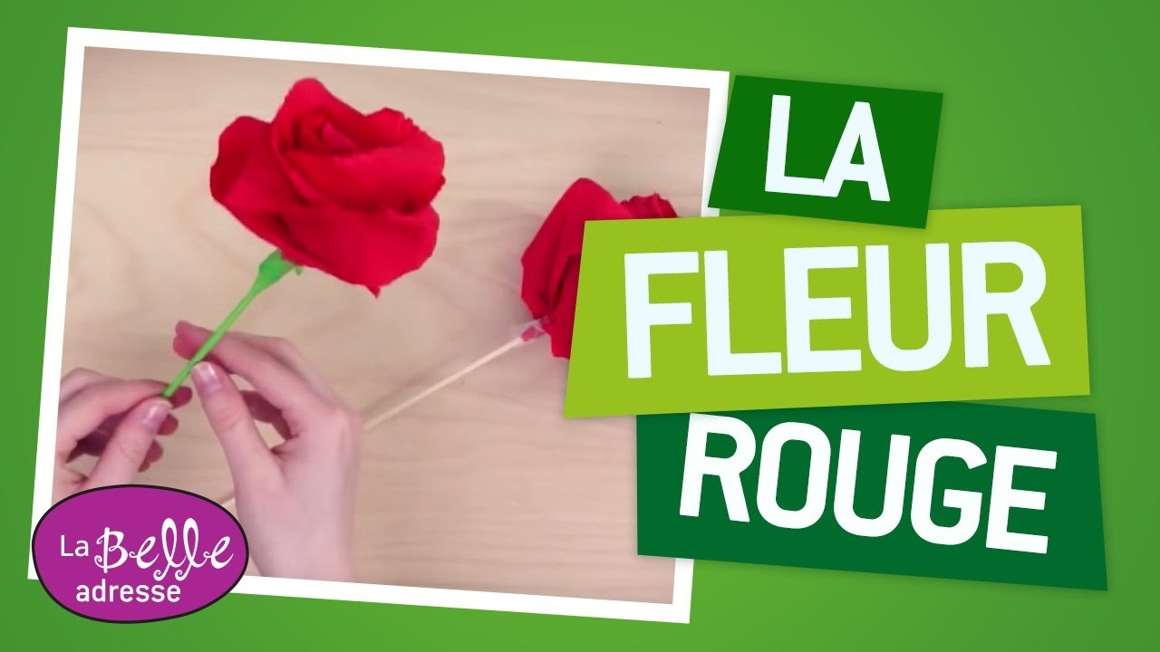 Décoration de table : fabriquer une fleur en papier rouge  - LaBelleAdresse