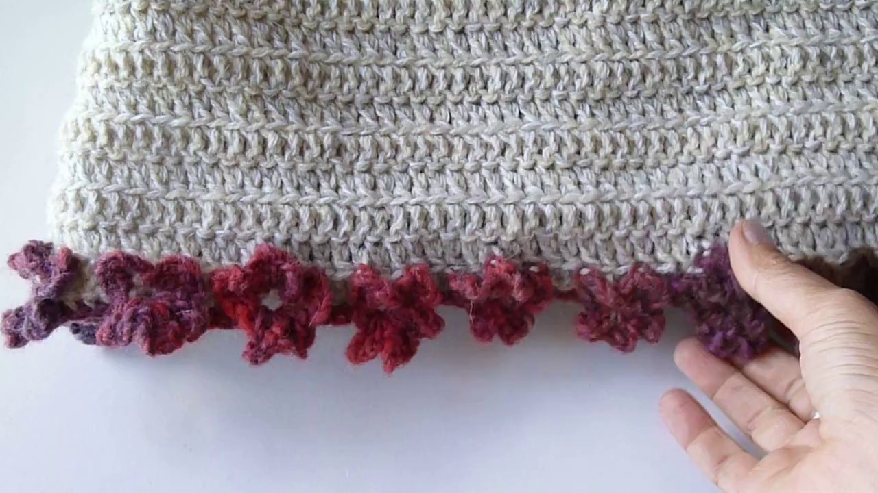 Crocheter une bordure florale en relief - Tunique Soline et pochette assortie