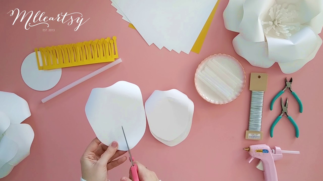 DIY tutoriel fleur en papier géante paper flower tutorial - Mlle Artsy