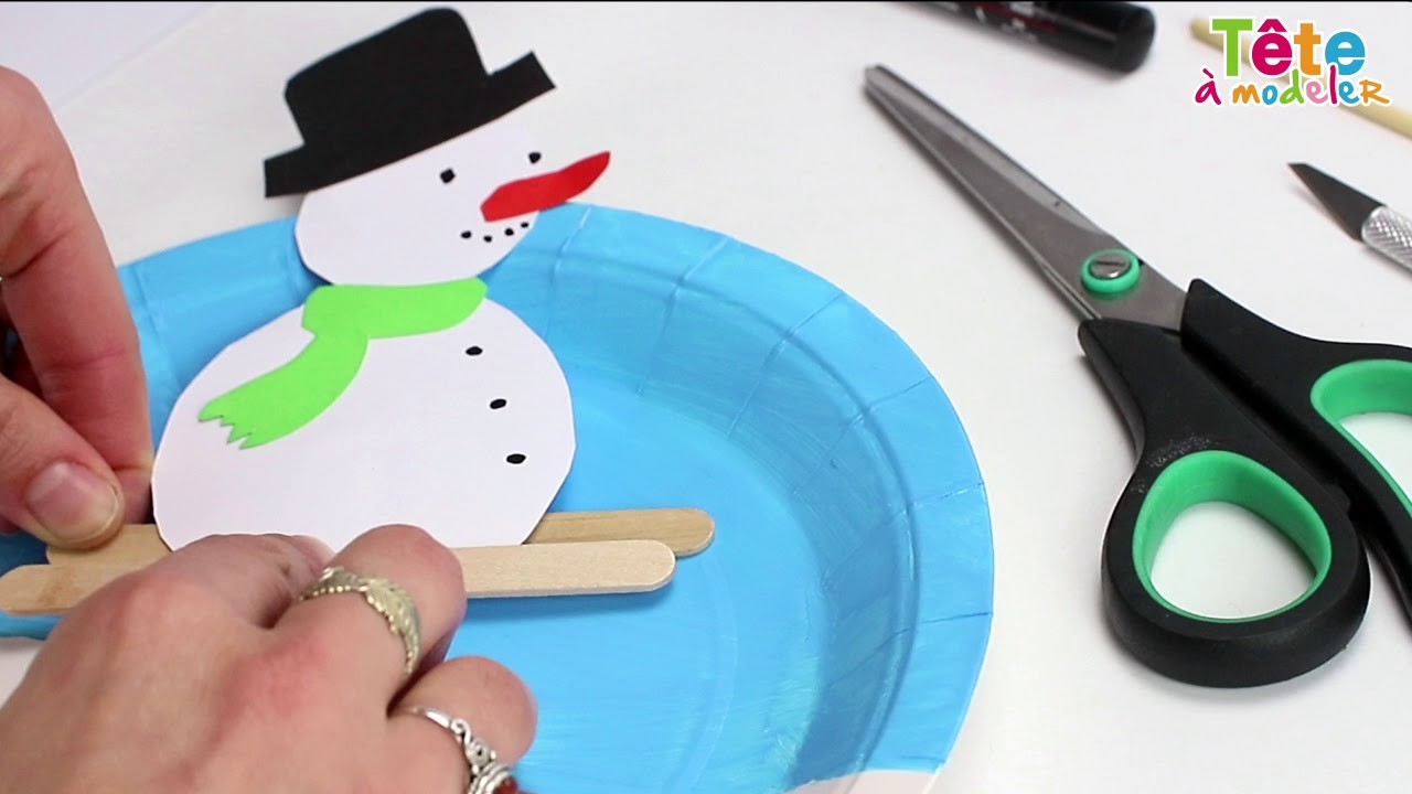 ☃✂[TUTO] Bonhomme de neige skieur en assiette - Une vidéo by Tête à modeler