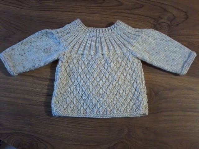 DIY. tuto tricot. tricoter une brassière bébé au  point cloqué