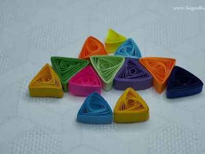 Basic quilling shape: triangle - Forme de base de papier roulé: triangle