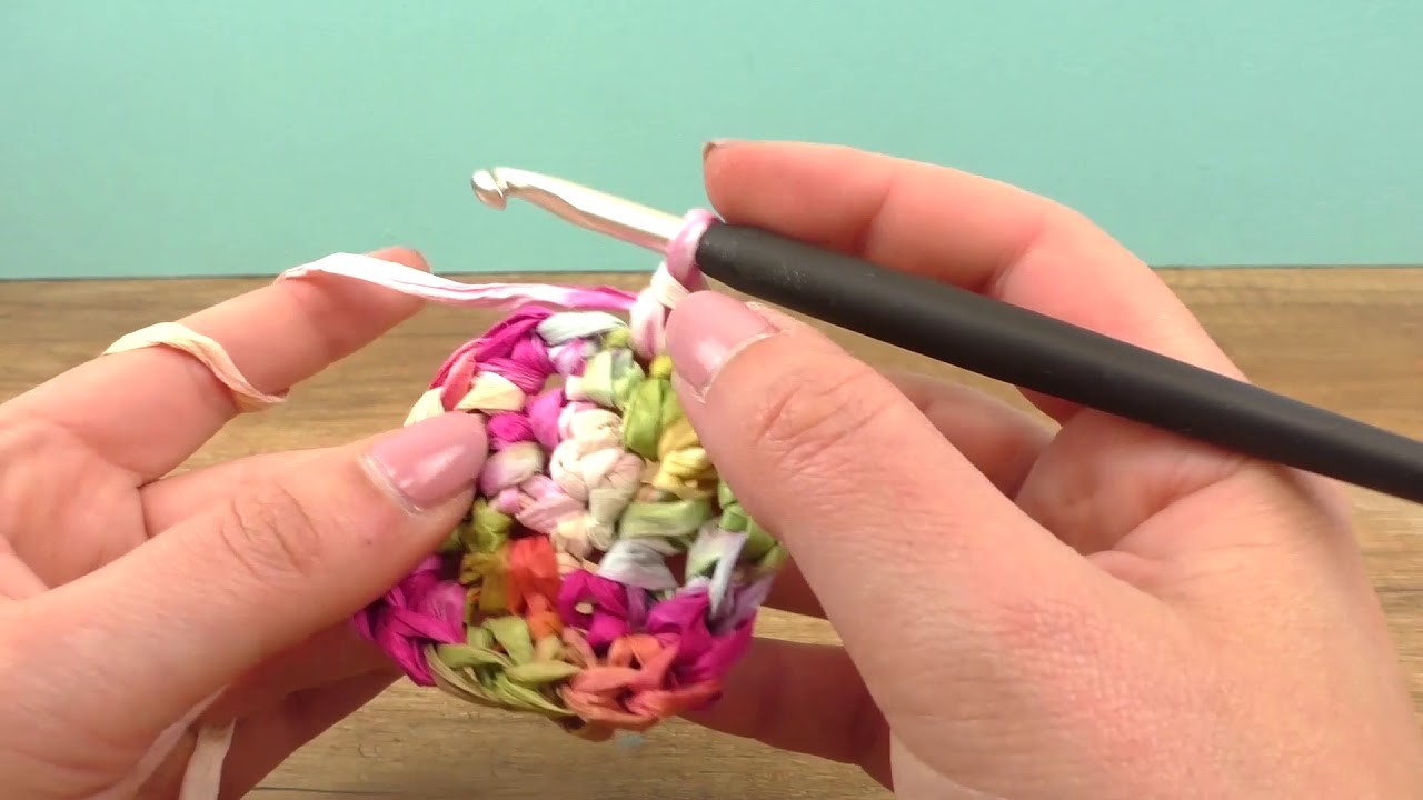 Crocheter une corbeille | Creative Paper | Ustensile carré à faire soi-même
