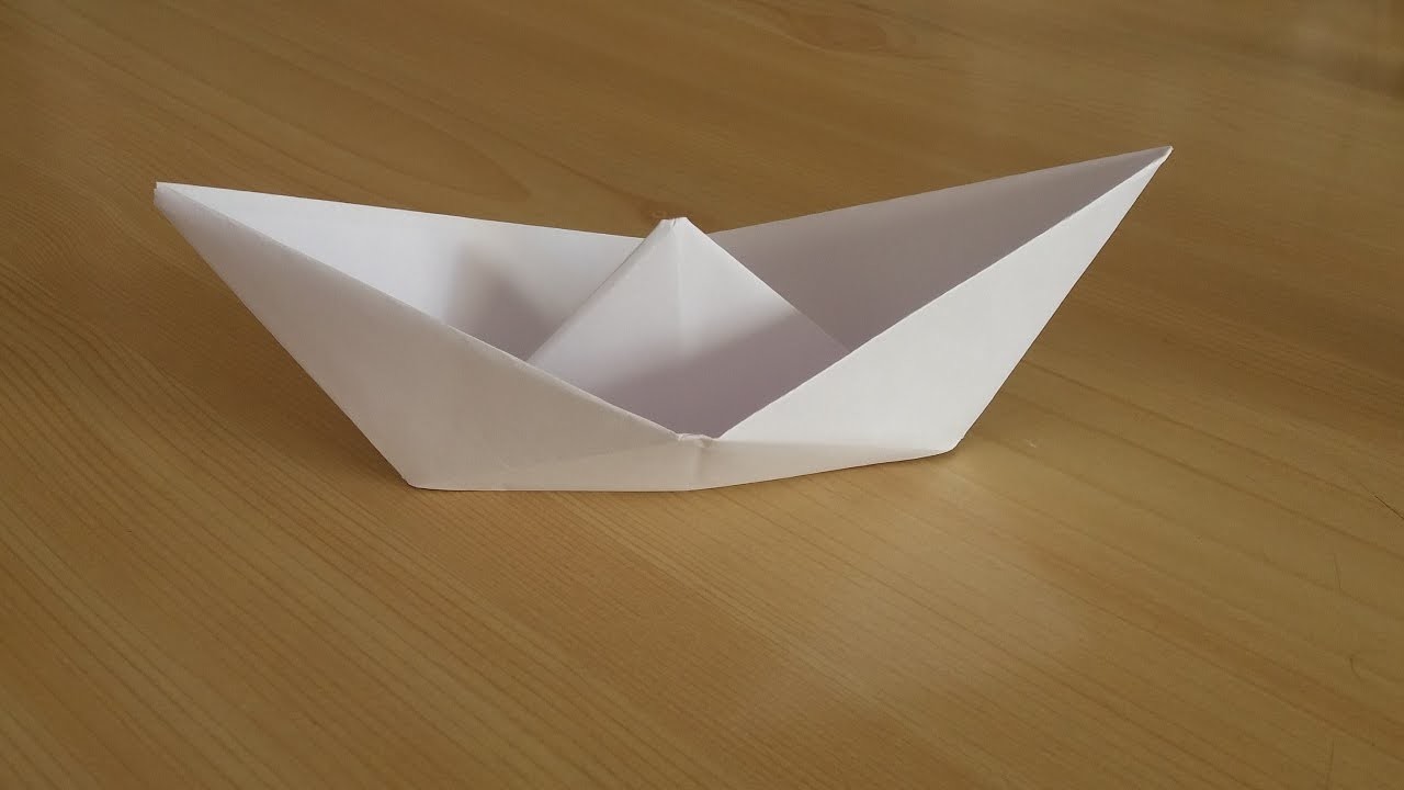 Comment faire un bateau en papier (ma fille)
