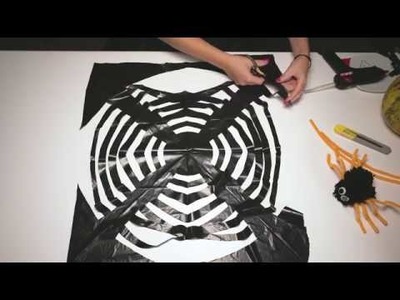 Comment faire une araignée DIY de pompons et sa toile d'araignée?  | Inspirations | Colorland |