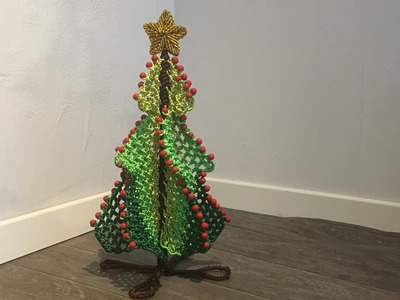 一macrame Christmas tree. Sapin de Noël 圣诞树