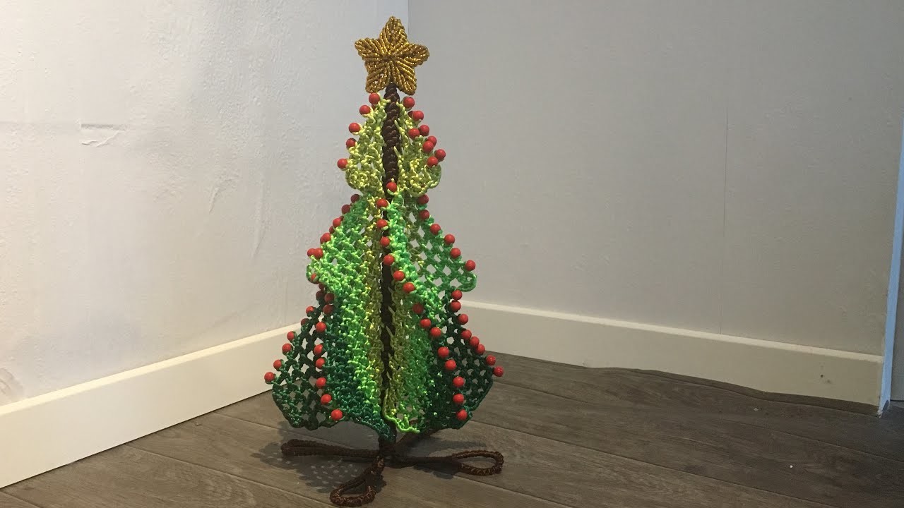 一macrame Christmas tree. Sapin de Noël 圣诞树