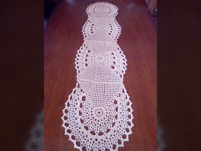 Modèle en fibre à crochet crocheté