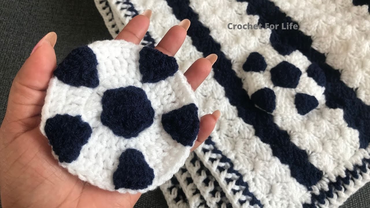 Crochet soccer ball.crochet football.ball appliqué.crochet baby blanket