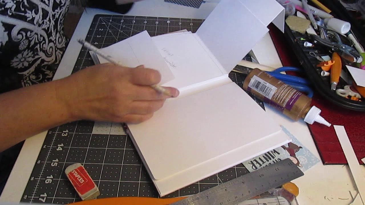 (francais) Scrapbooking : Tuto #6b de 7 , 5 Petits Livres-journal compacts : livre #4 .