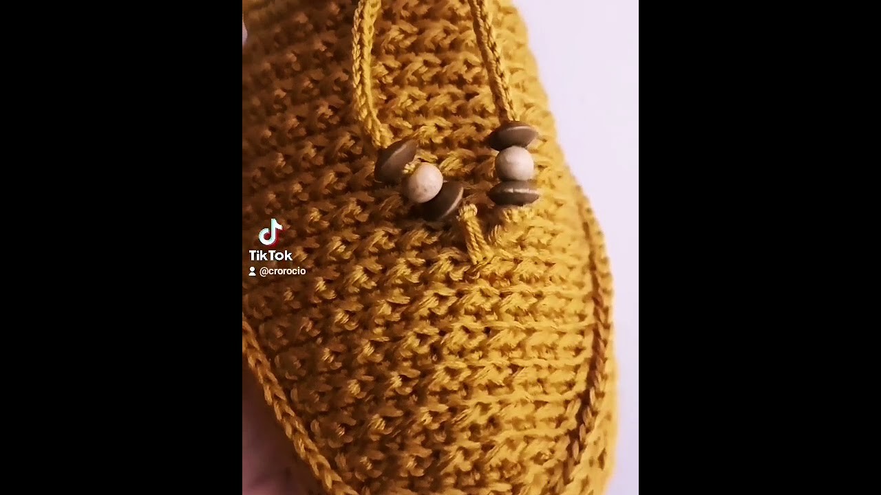 Mocazin tejido a crochet