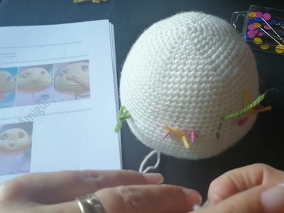 Modelage de la tête du lapin du groupe AMIGURUM'OUI''