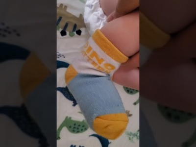 Baby Skađi's new socks!