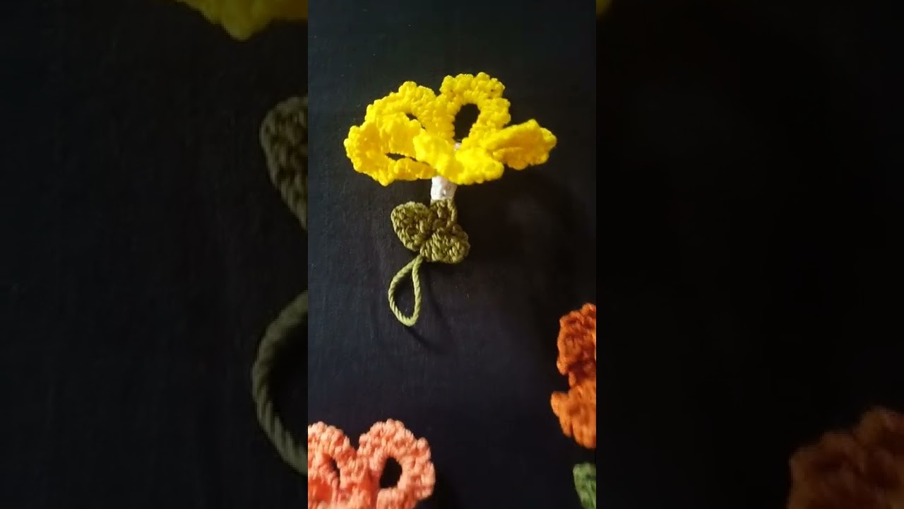 Gantungan kunci,  bunga rajut #crochet #shorts #flowers