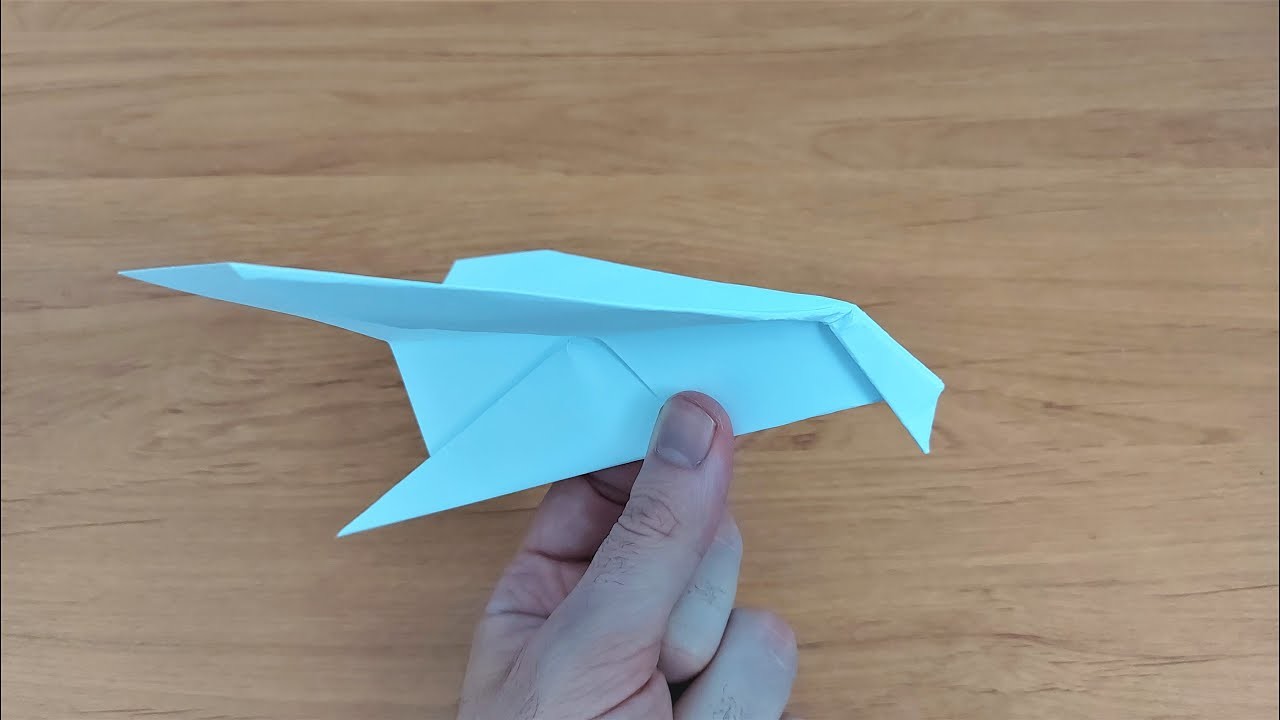 Comment faire un avion en papier qui ressemble à un oiseau !